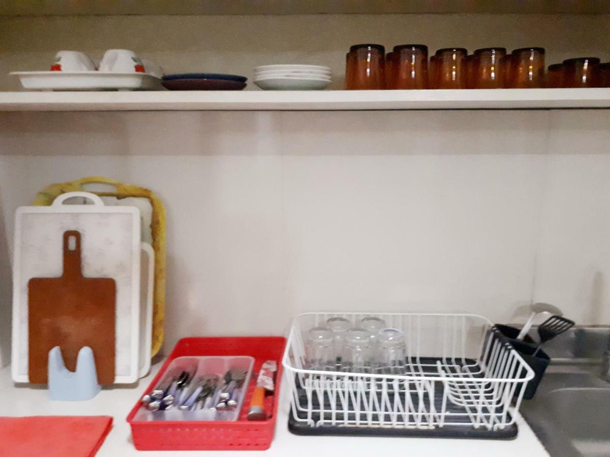 Minine Guesthouse Silang エクステリア 写真
